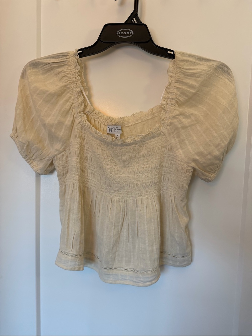Medium size Light Cream Puff-Sleeve Smocked Women’s Top